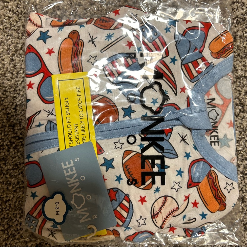 Monkeeroos Pajama Set with summer Print